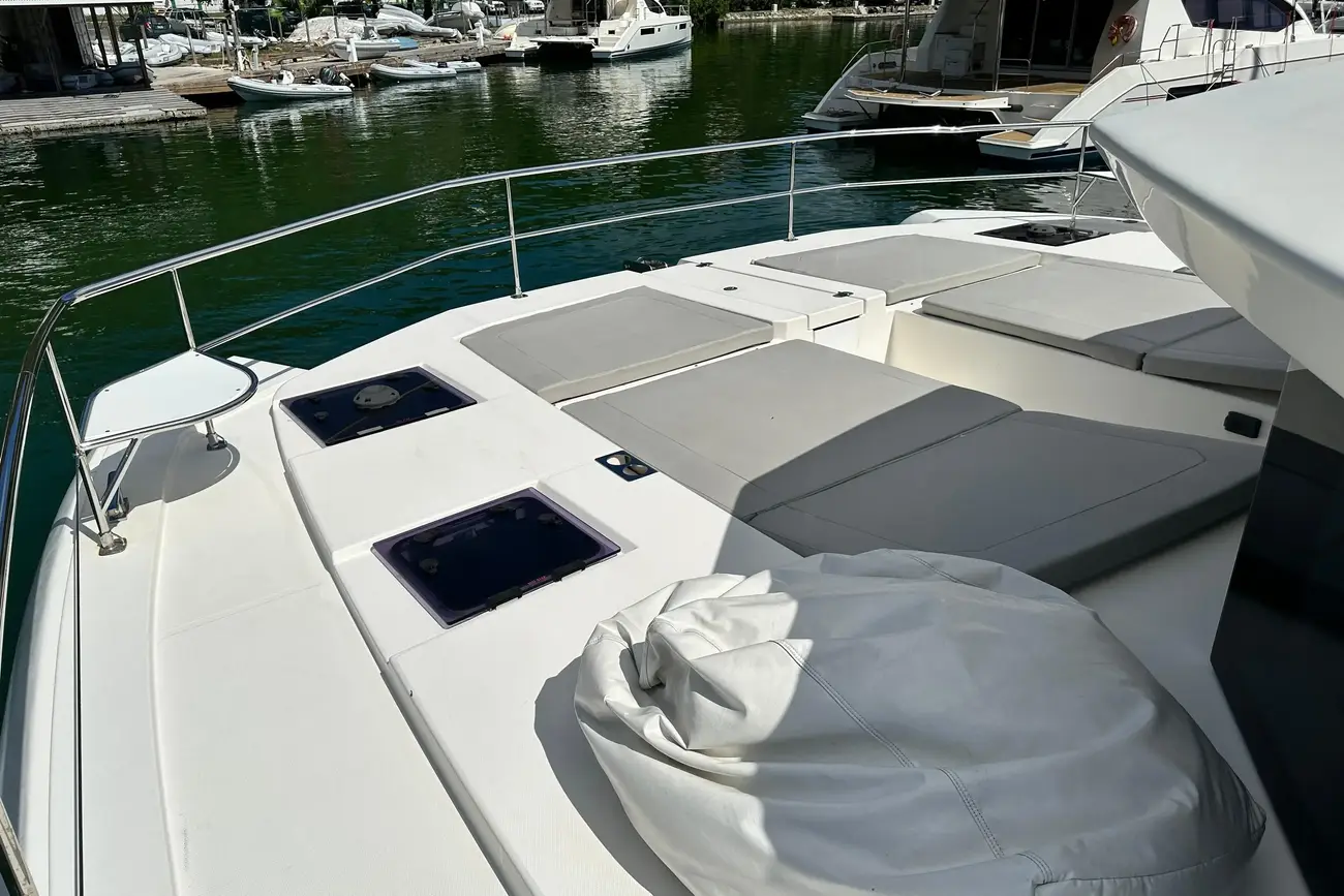 Leopard 53 Powercat usata in vendita