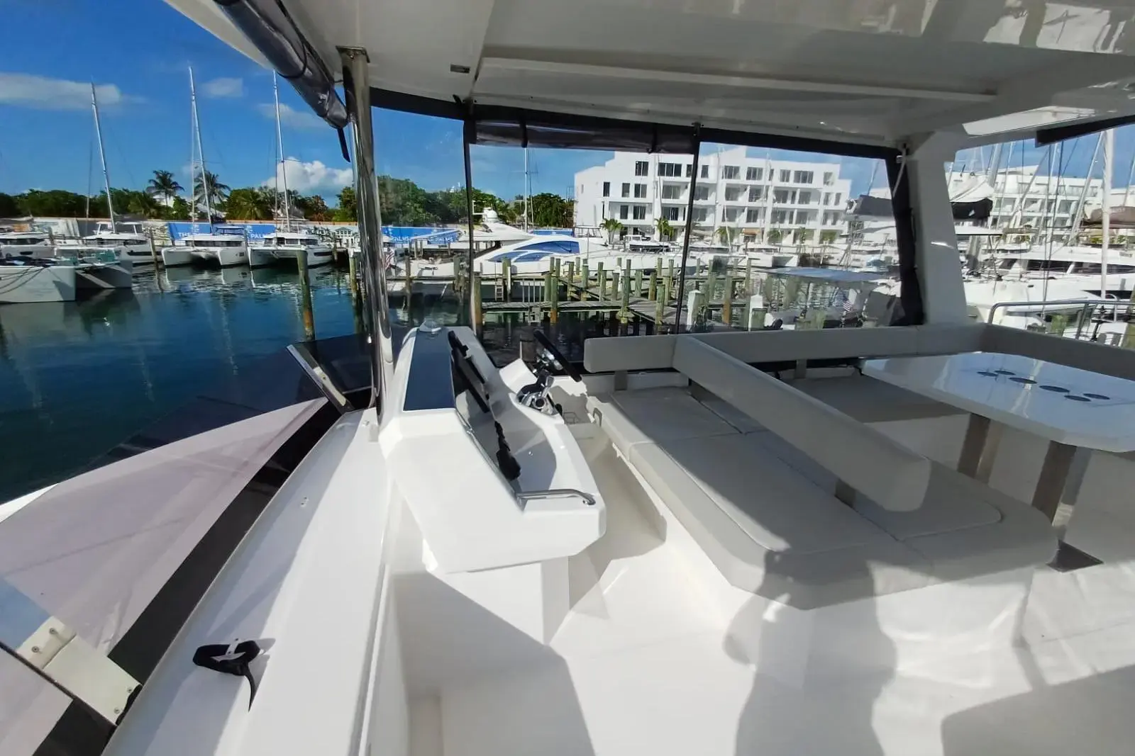 Leopard 40 Powercat usata in vendita