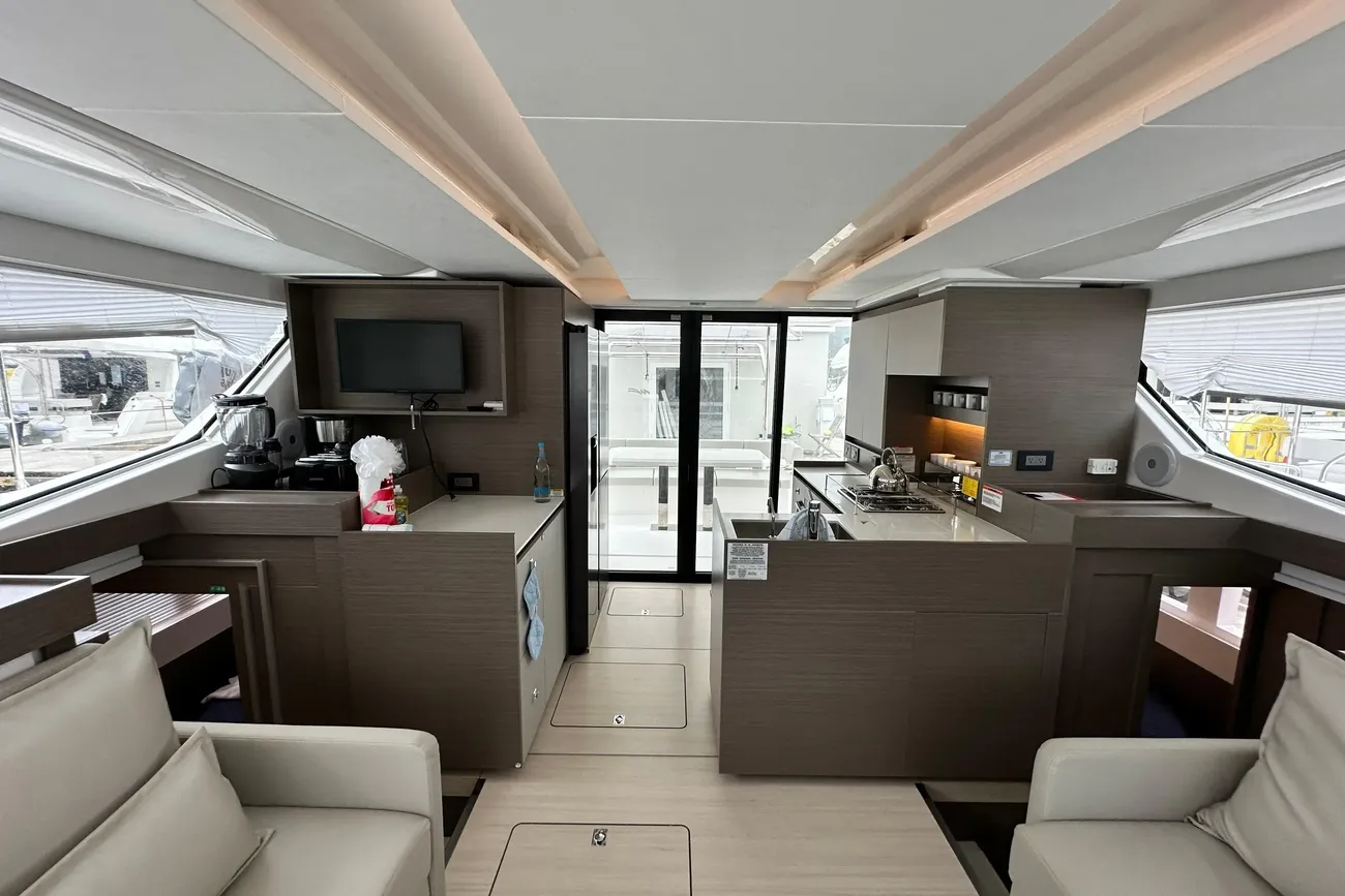 Leopard 40 Powercat de segunda mano en venta