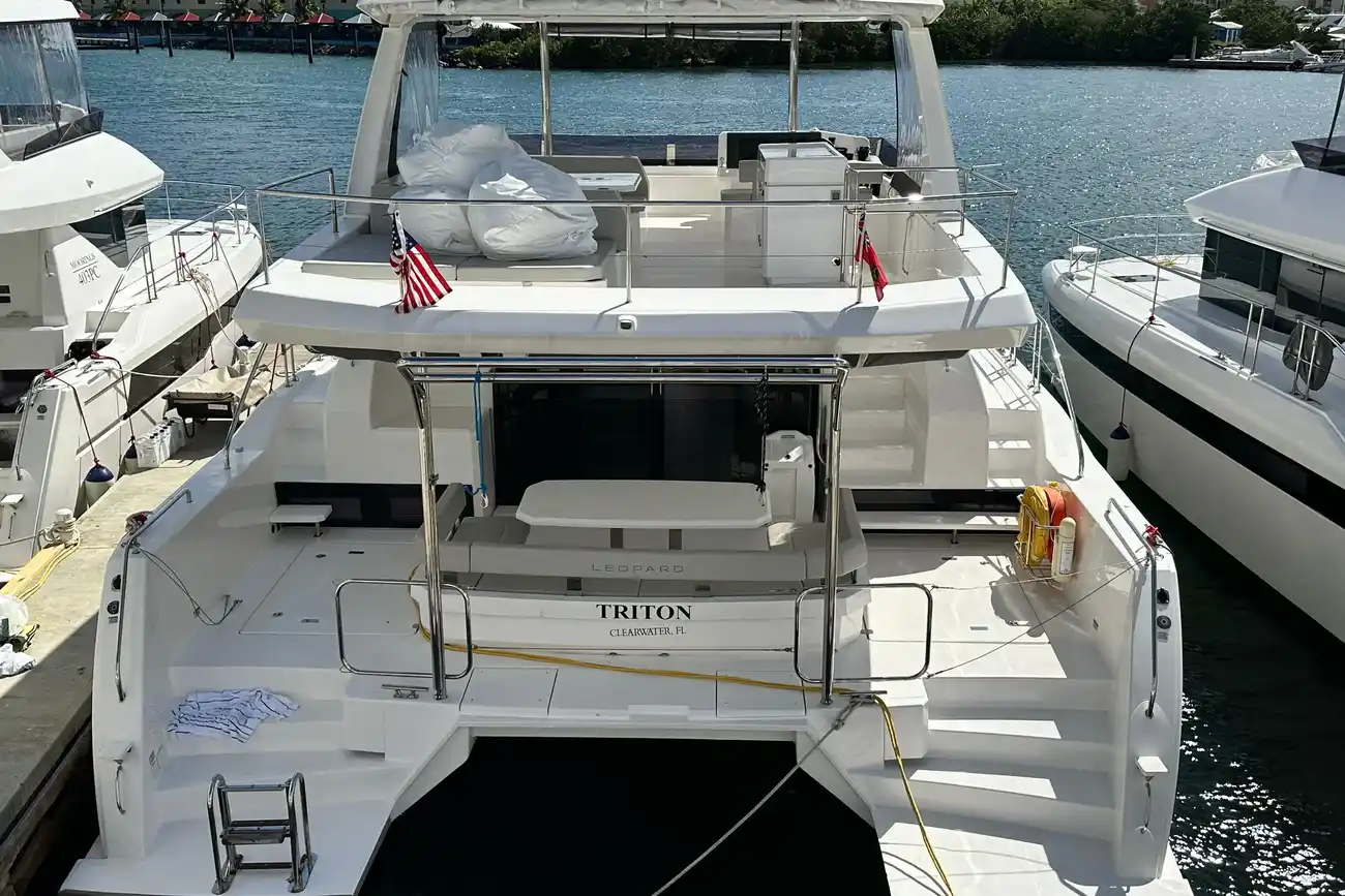 Leopard 46 Powercat usata in vendita