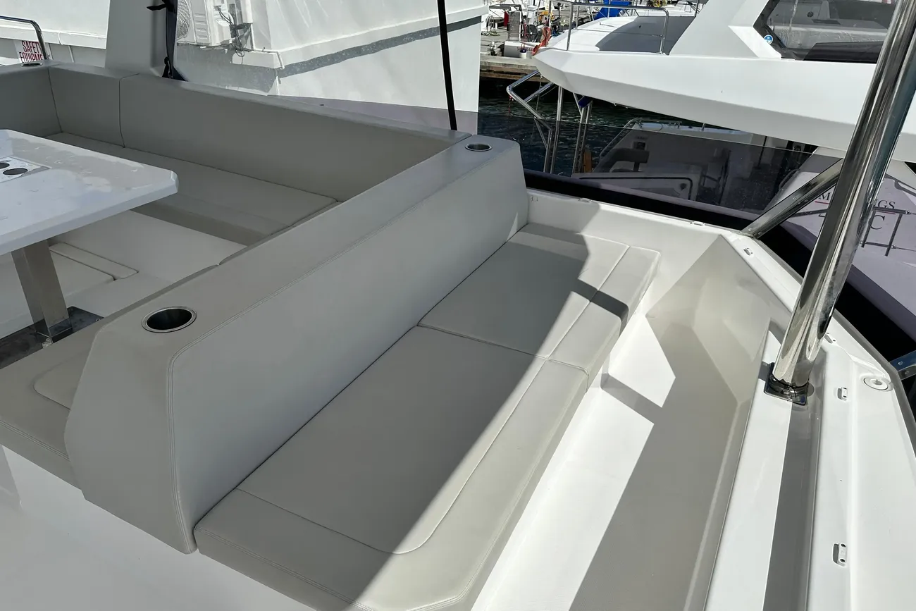 Leopard 46 Powercat usata in vendita