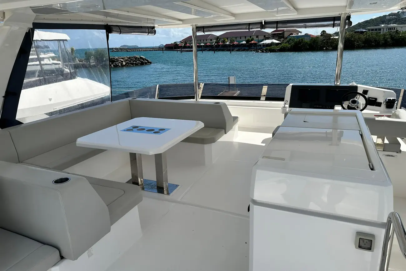 Leopard 46 Powercat usata in vendita