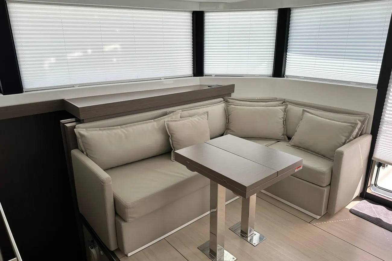 Leopard 46 Powercat usata in vendita