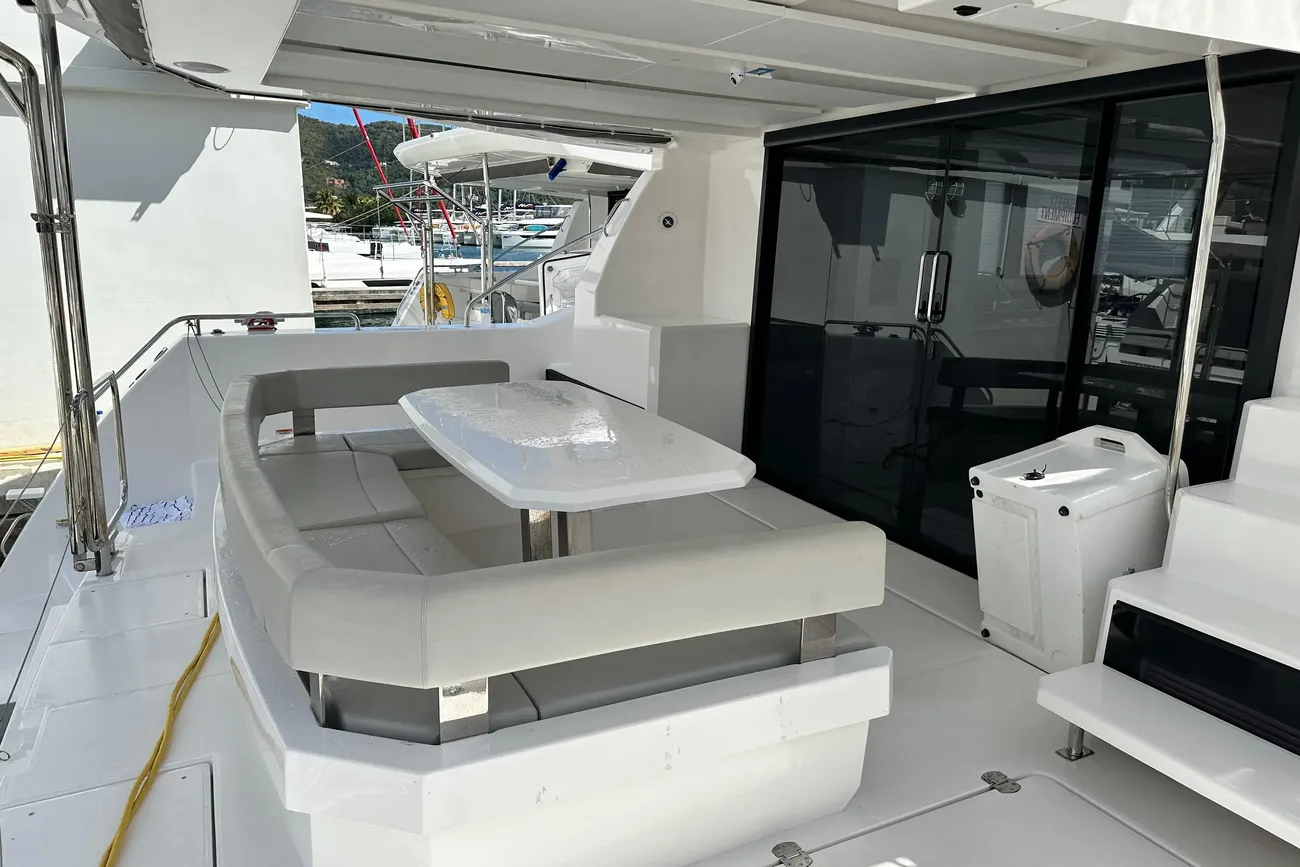 Leopard 46 Powercat usata in vendita