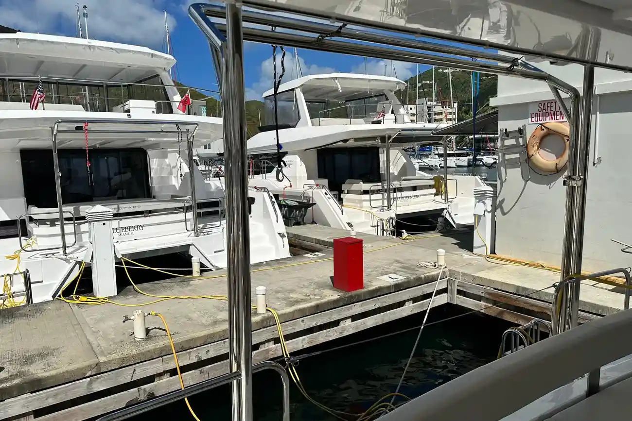 Leopard 46 Powercat usata in vendita