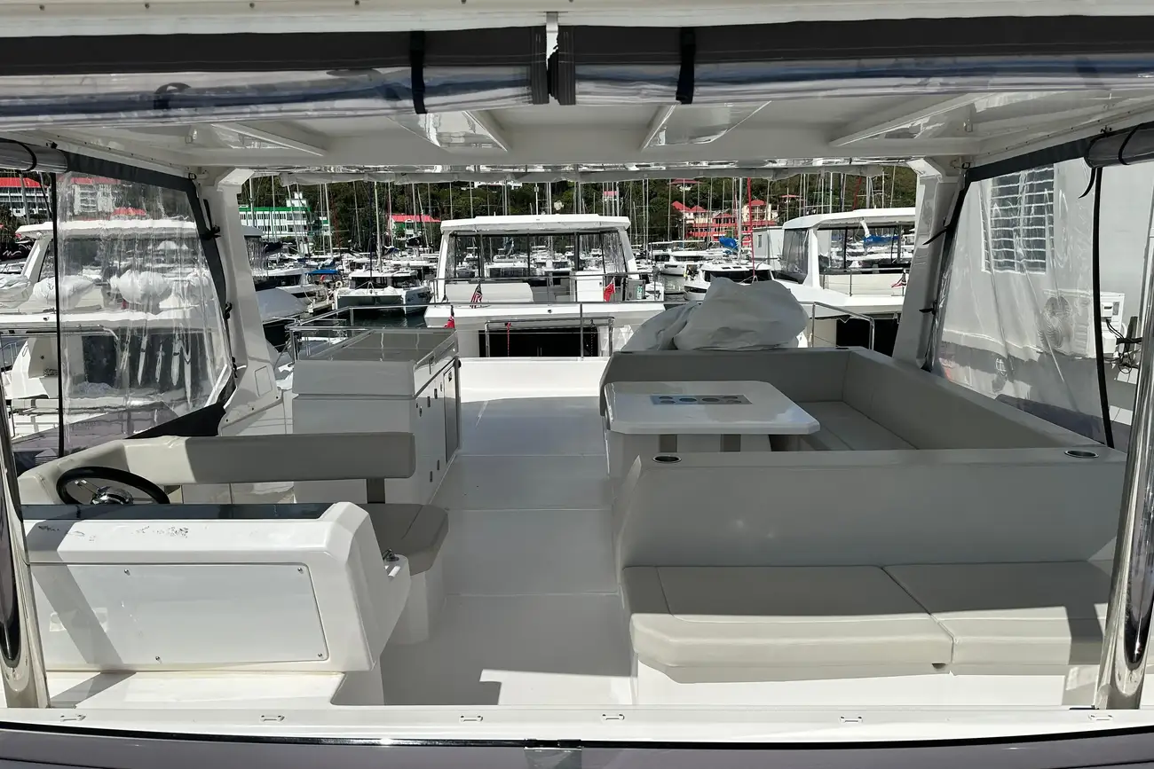 Leopard 46 Powercat usata in vendita