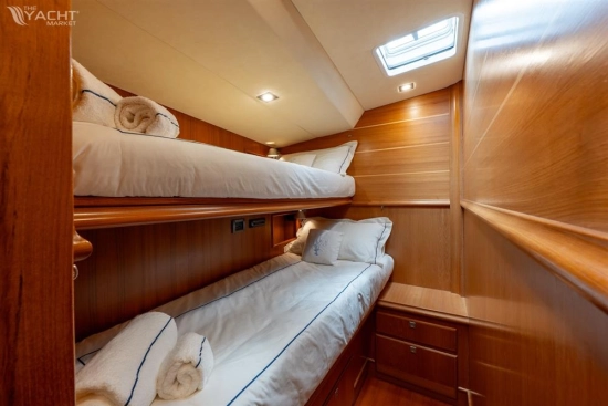 CN Yacht 2000 Felci 71 usata in vendita