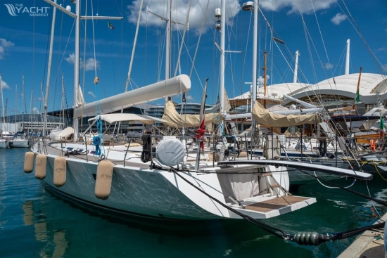 CN Yacht 2000 Felci 71 usata in vendita