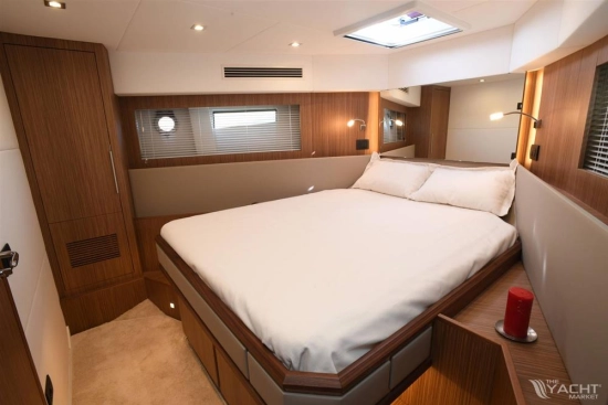 Cayman Yachts F520 de segunda mano en venta