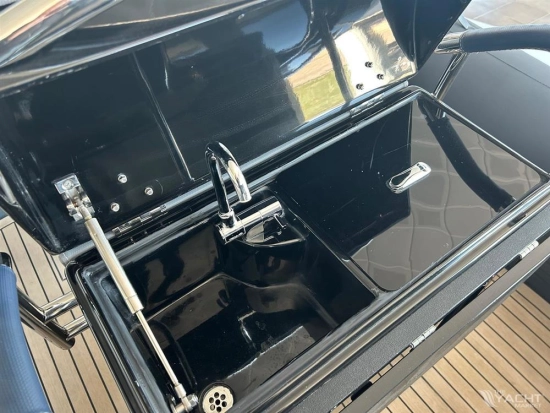 SPX RIB 24 Sport usado à venda
