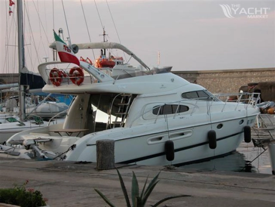 Cranchi Atlantique 48 Fly usado à venda