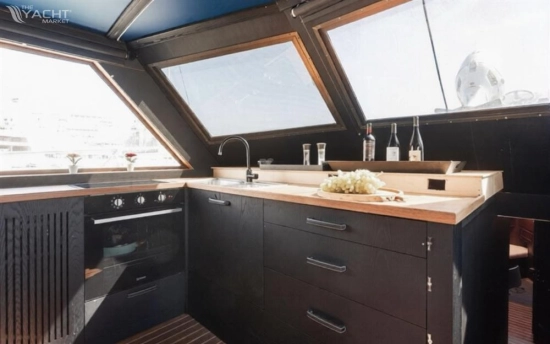 Hatteras Yachts 60 Fly usata in vendita