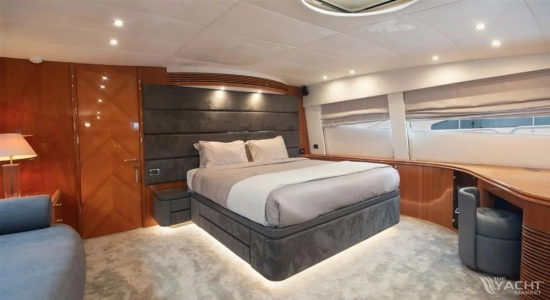 Sunseeker 105 usado à venda