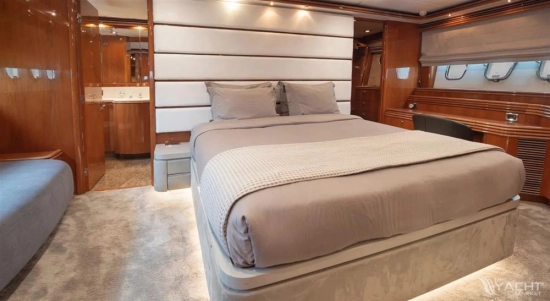 Sunseeker 105 usado à venda