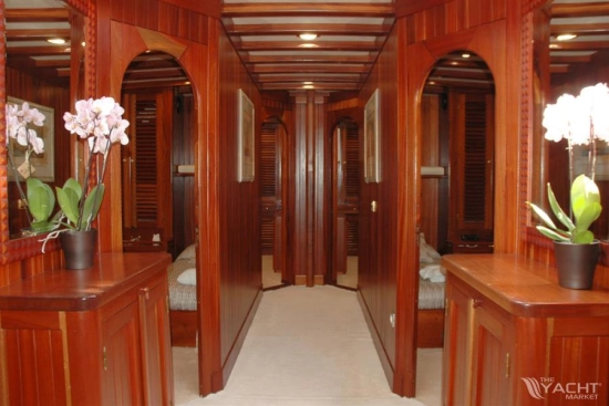 Mega Wooden Motor Sailer 38 m. usado à venda