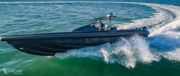 Technohull Omega 45 usata in vendita