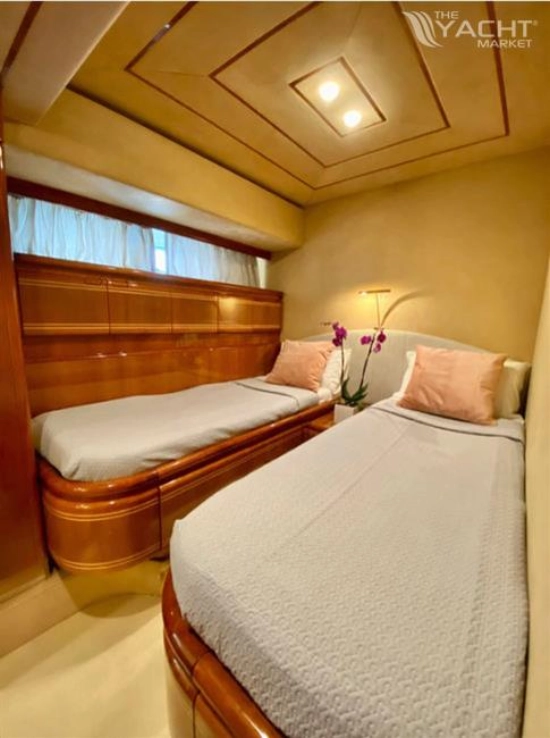 Ferretti 80 de segunda mano en venta