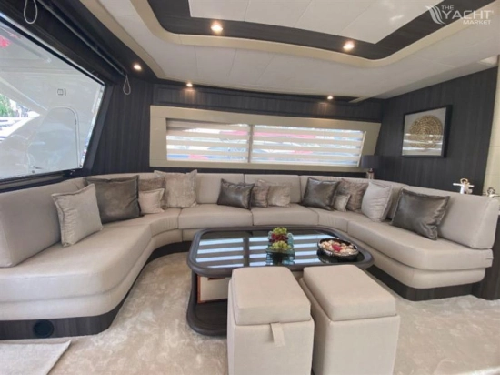 Ferretti 760 usado à venda