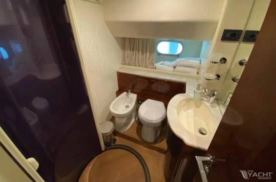 Ferretti 720 usata in vendita