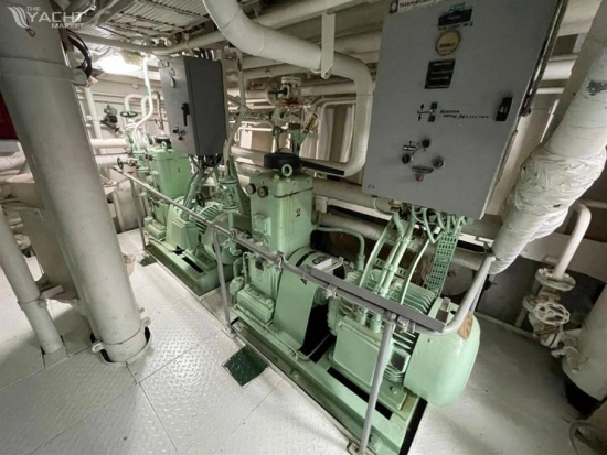 Schichau Unterweser AG Expedition Vessel de segunda mano en venta