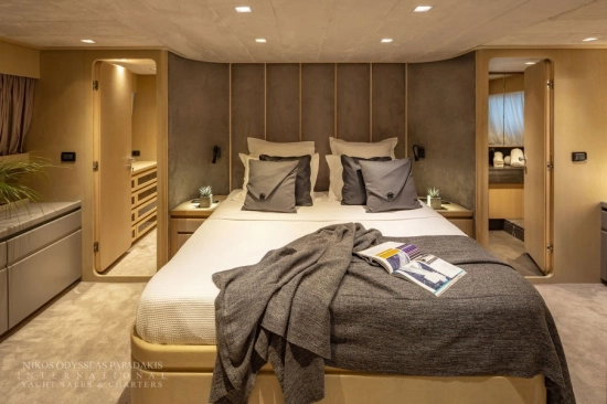 Admiral 31 m usado à venda