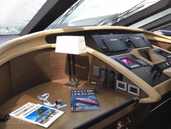 Azimut 86S usado à venda
