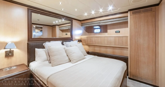 Overmarine Mangusta 108 usado à venda