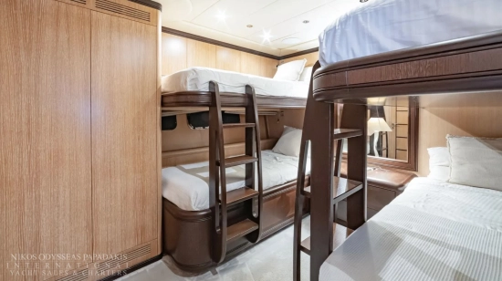 Overmarine Mangusta 108 usado à venda
