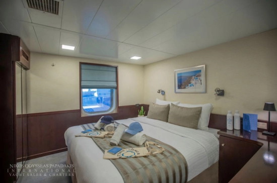 Caterpillar Mini Cruise Ship 55 m usata in vendita