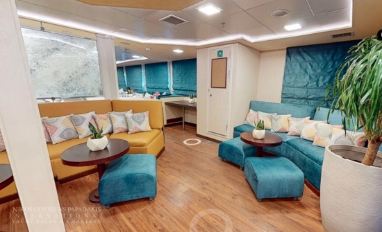 Caterpillar Mini Cruise Ship 55 m usata in vendita