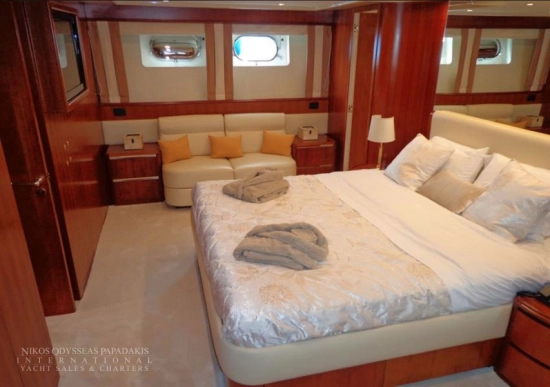 Falcon Yachts 92 usado à venda