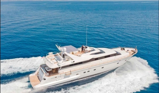 Falcon Yachts 92 usado à venda
