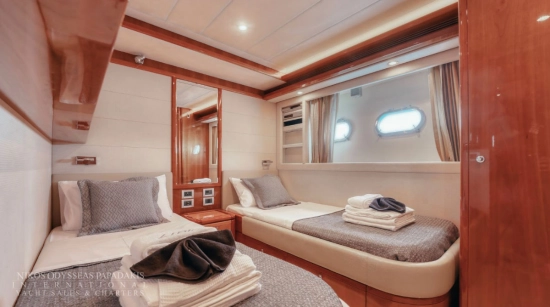 Ferretti 830 de segunda mano en venta