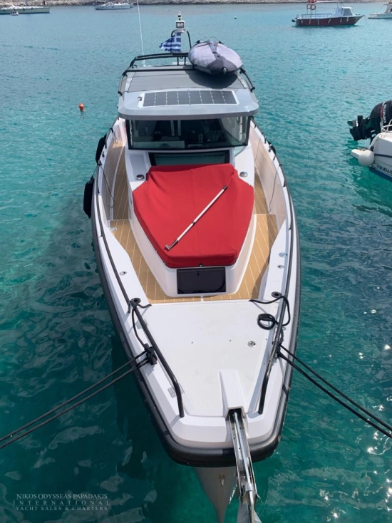 Axopar 37 Cabin usata in vendita