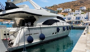 Ferretti 680 usado à venda
