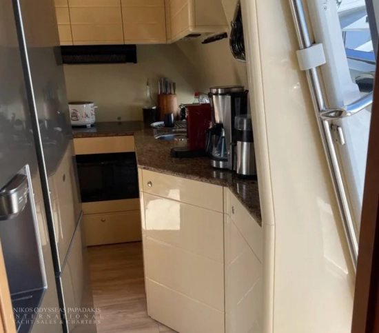 Ferretti 680 usata in vendita