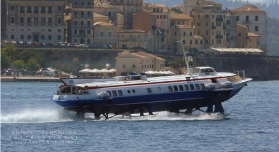 Feodosiya Shipyard Hydrofoil DSC Cometa 35 m usado à venda