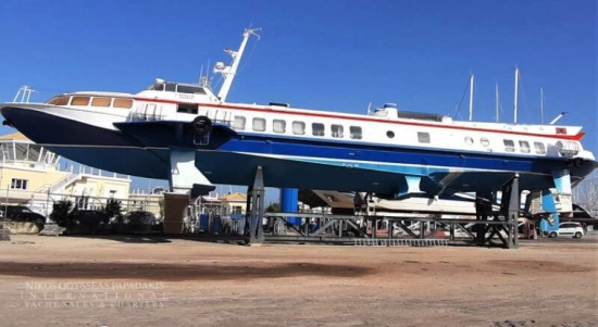 Feodosiya Shipyard Hydrofoil DSC Cometa 35 m usado à venda