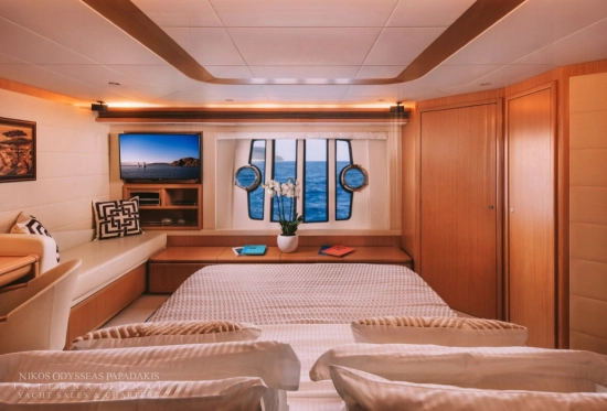 Ferretti 830 de segunda mano en venta