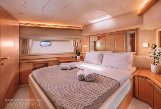 Ferretti 830 de segunda mano en venta