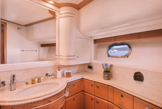 Ferretti 830 de segunda mano en venta