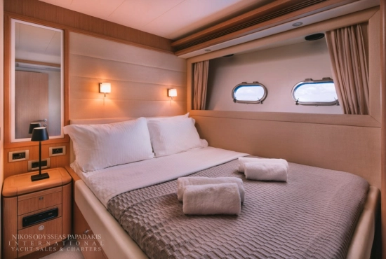 Ferretti 830 de segunda mano en venta