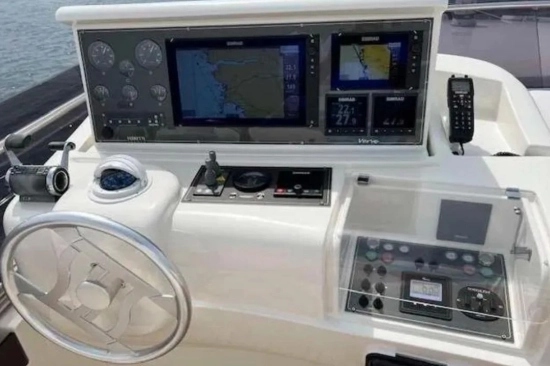 Ferretti 761 de segunda mano en venta