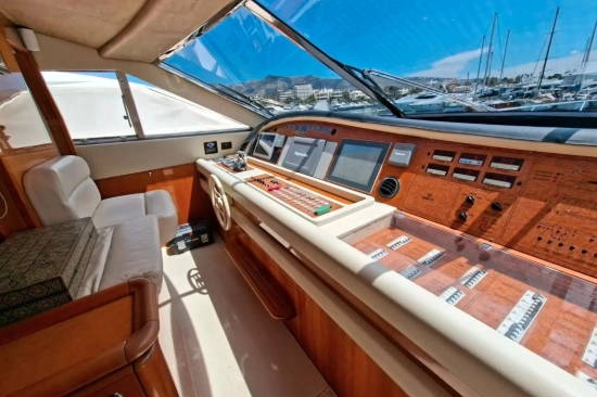 Ferretti 761 de segunda mano en venta