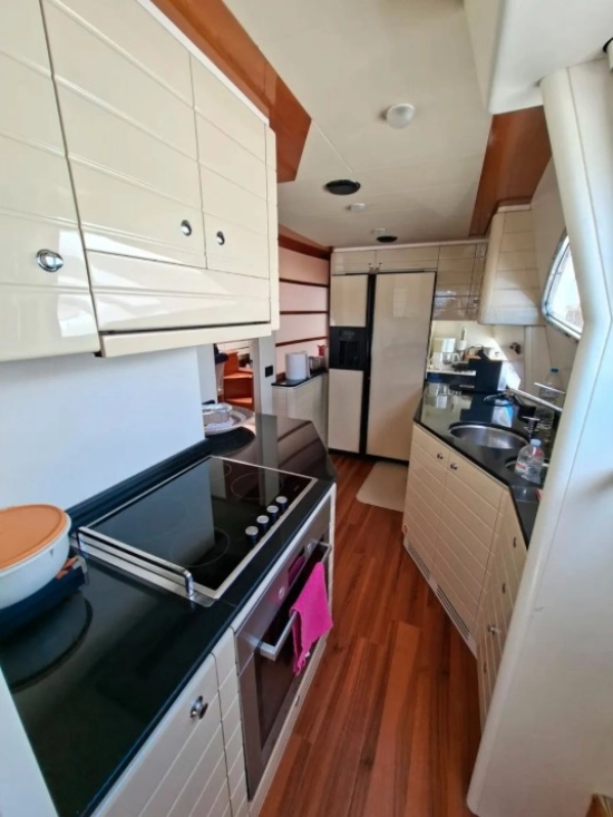 Ferretti 761 de segunda mano en venta