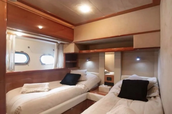 Ferretti 761 de segunda mano en venta