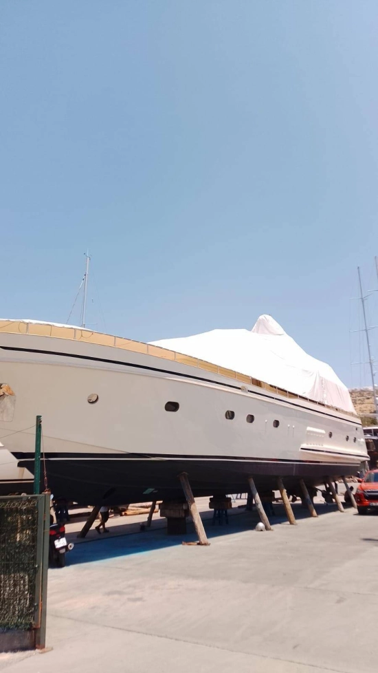 Falcon Yachts 80 usado à venda
