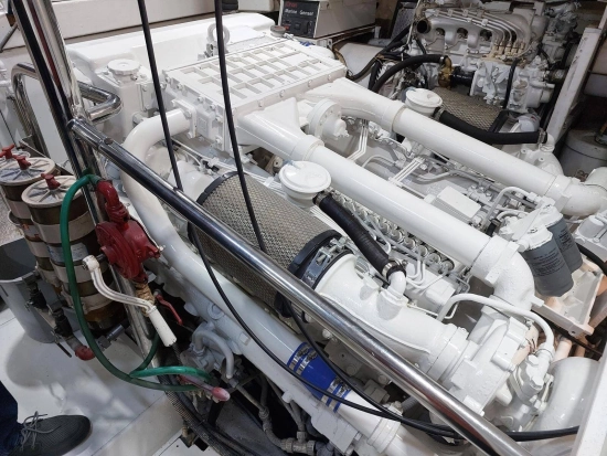 Falcon Yachts 80 usado à venda