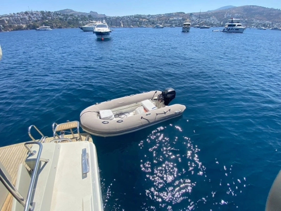 Fairline 55 Bridge Fly usado à venda