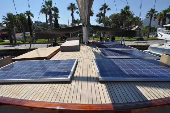 Ketch 24 m. usado à venda